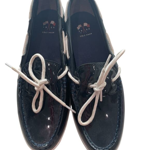 Cole Haan Resort Loafers – Navy Patent, White Laces, Sz 9, NWOT - Picture 3 of 9